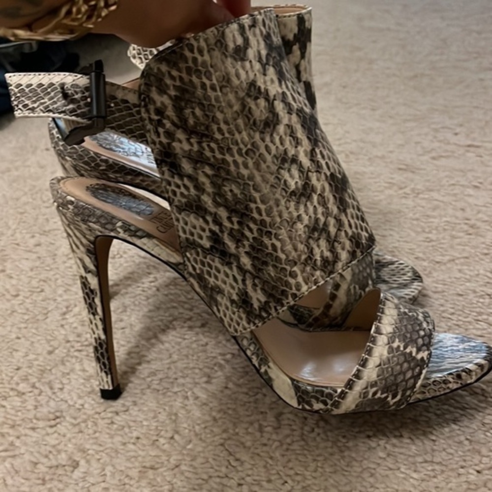 vince camuto heels